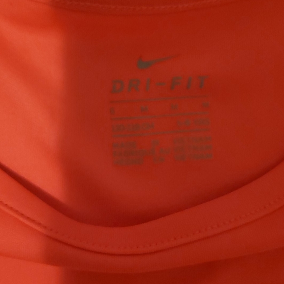 NWT: NIKE Shirt Bundle - Picture 6 of 11